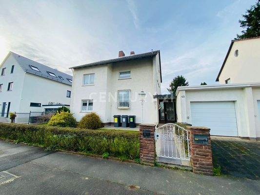 Garage & Stellplatz neben dem Haus