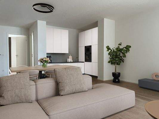 Moderne Küche mit Essbereich