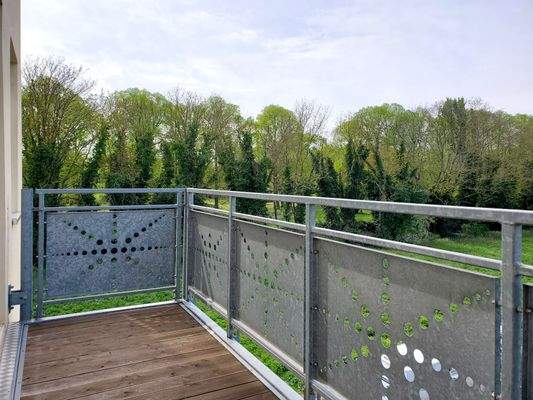 Balkon mit freien Blick nach links.jpg