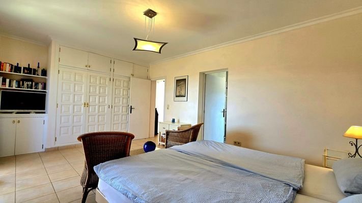 room-15883-y2sbr.jpg
