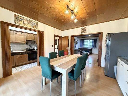 Wohn-Essbereich + Küche EG