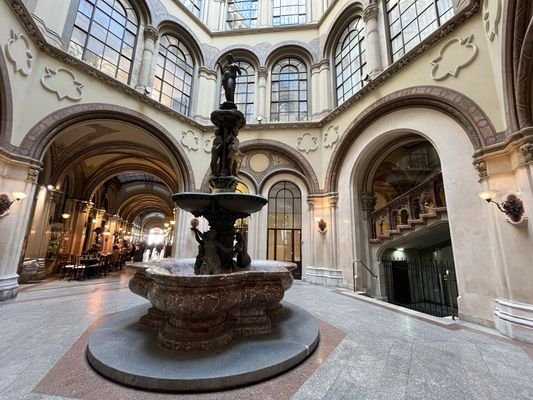 Donaunixenbrunnen