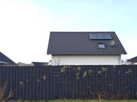 Grundstücksrückseite