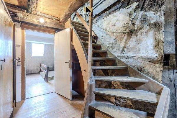 Zugang zum Dachspitz über Bühnenraum.