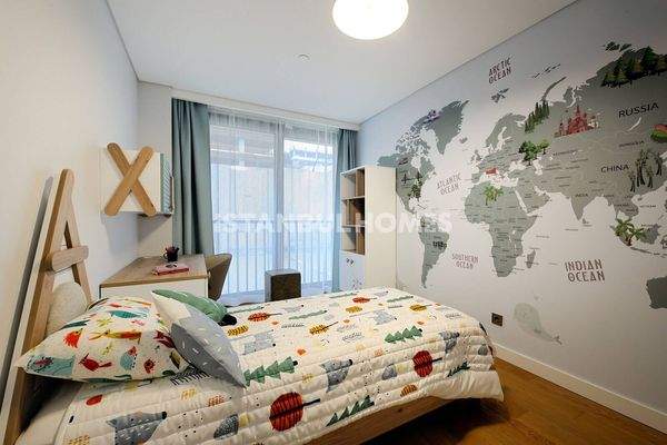 Contemporary Real Estate in Luxury Complex in Atasehir