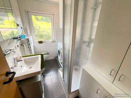 ZFH: Tageslichtbad (Wohnung OG)