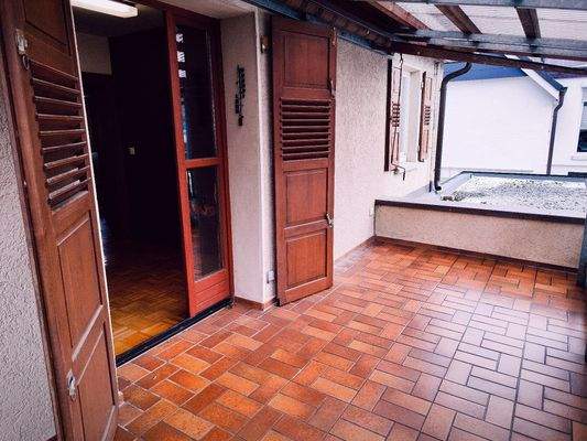überdachte Terrasse