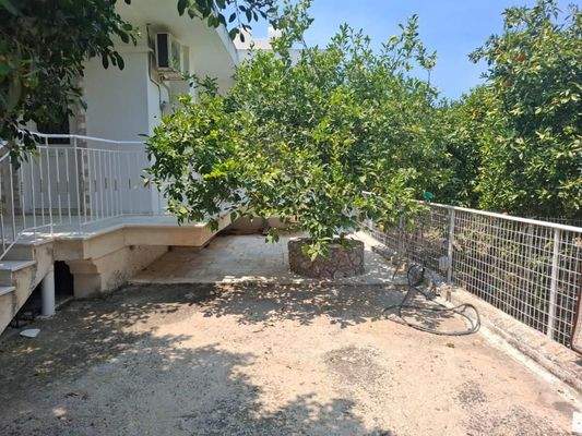 Kreta, Voukolies: Zweistöckiges Haus zu verkaufen