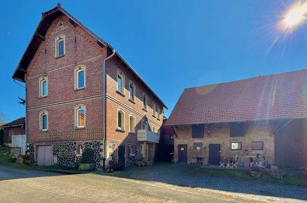 Landhaus und Scheune