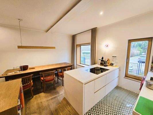 Mitteltresen als Kochinsel