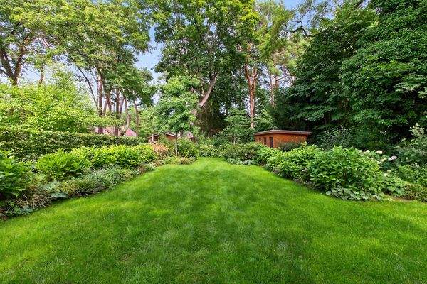 liebevolle Bepflanzung