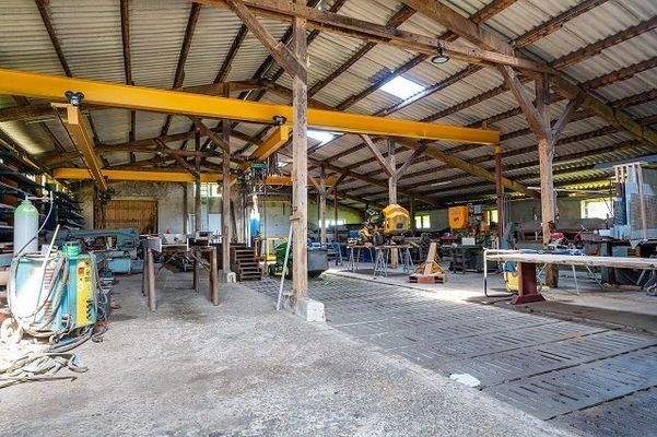 Blick in das Nebengebäude