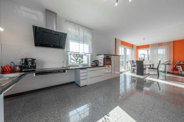 DI - Forbes Global Properties