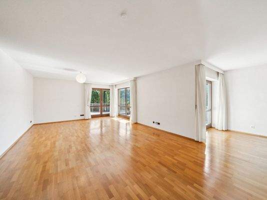 OG - Wohn- u. Essbereich 2