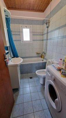 Kreta, Ammoudara bei Heraklion: Gebäude mit 3 Wohnungen zu verkaufen