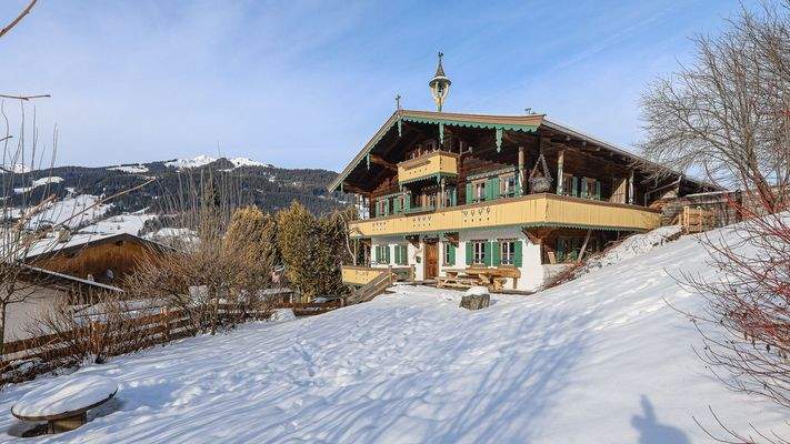 KITZIMMO-Exklusives Bauernhaus mit Freizeitwohnsitz kaufen - Immobilien Jochberg.