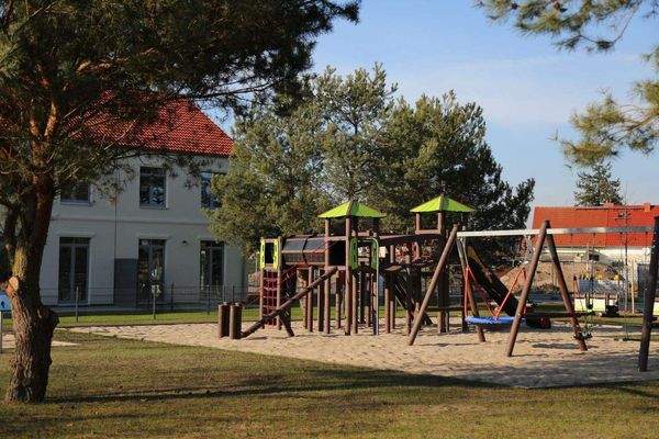 Spielplatz Gartensiedlung Schönwalde.JPG