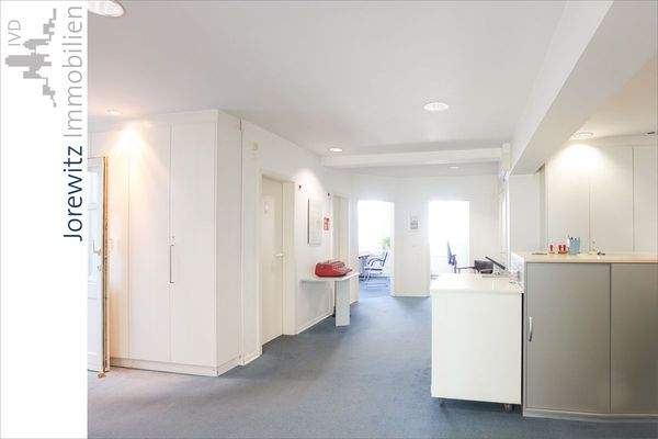 020 - Flur 1.OG - Ansicht 2