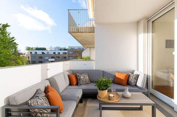 Balkon virtuell möbliert 