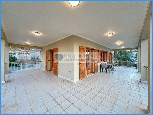 af2abd5dad0f4f66b6e84608c8777b0d-original