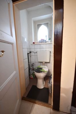EG WC.jpg
