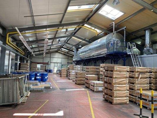 Lager- & Produktionshalle