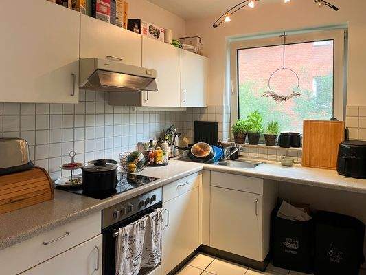 Gepflegte Einbauküche