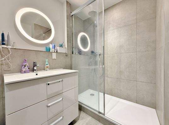 innenliegendes Duschbad