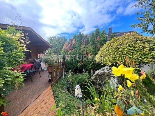 Gemütliche Gartenhütte