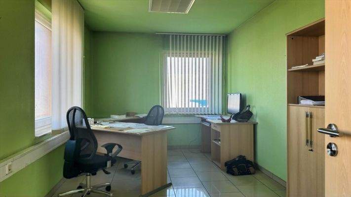 Bürogebäude Büro 6 im DG