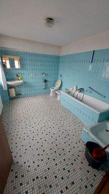 Haus Bj.1975 Bad Bild 3