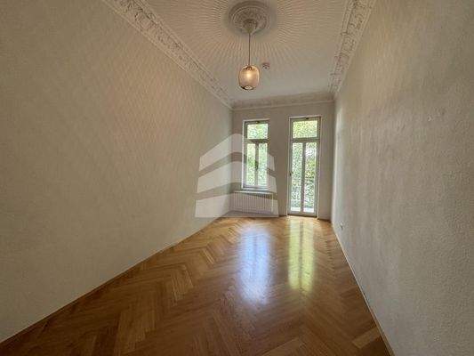 Zimmer mir Balkon zum Hof