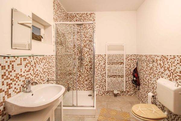 Badezimmer Apartment 3