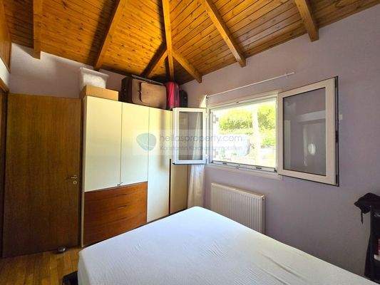 img_b9e2b844-2eeb-4bf4-83f5-3edf71bf4a18