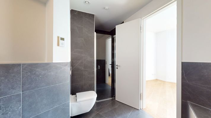 Bad En-Suite Ansicht II