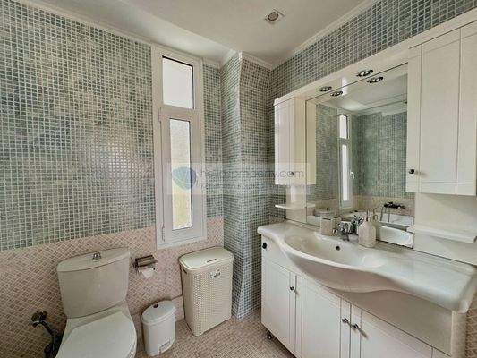 img_dad16e8e-c3eb-4d8d-88f2-2c103d68faff