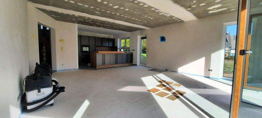 Wohn- Essbereich mit offener Küche 3