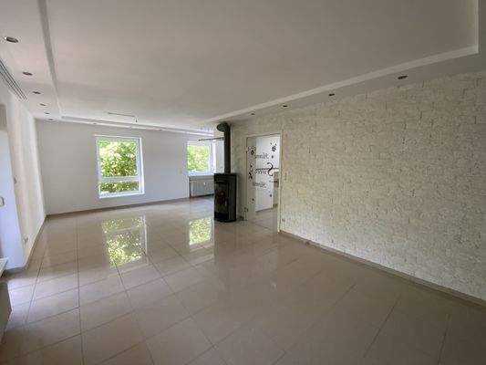 Wohnzimmer  (Wohnung OG)