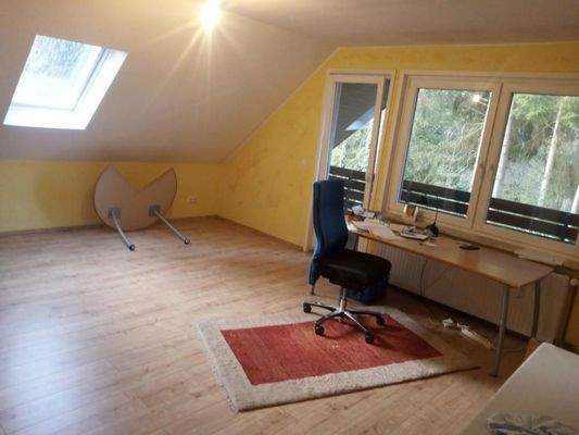 Zimmer West mit Loggia / Dachf