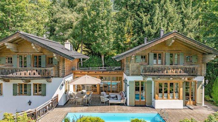 KITZIMMO-Exklusives Landhaus mit Pool in bester Lage - Immobilien Kitzbühel.