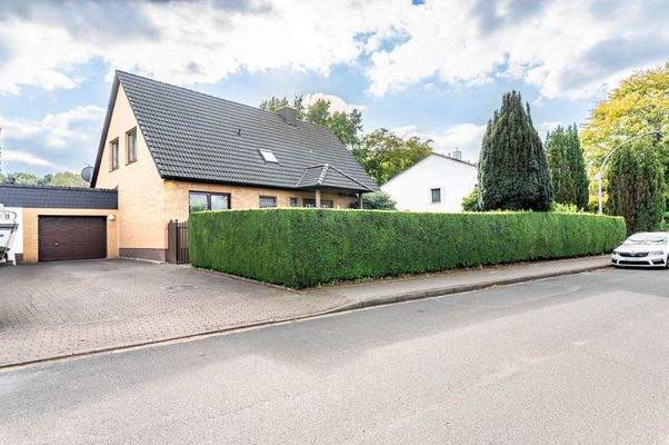 Hausansicht von der Straße