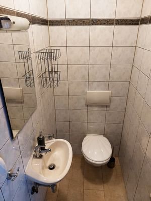 07.Gäste-WC_DxO.jpg