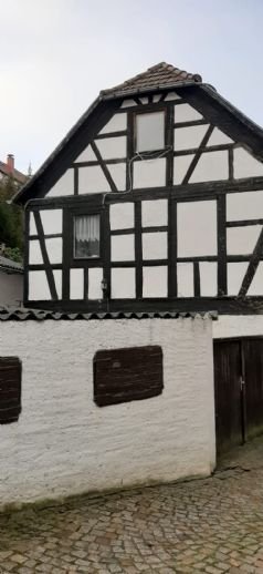Sanierungsbedürftiges Einfamilienhaus in Bad Köstritz