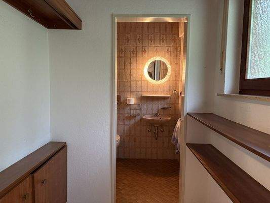 EG GästeWC Garderobe