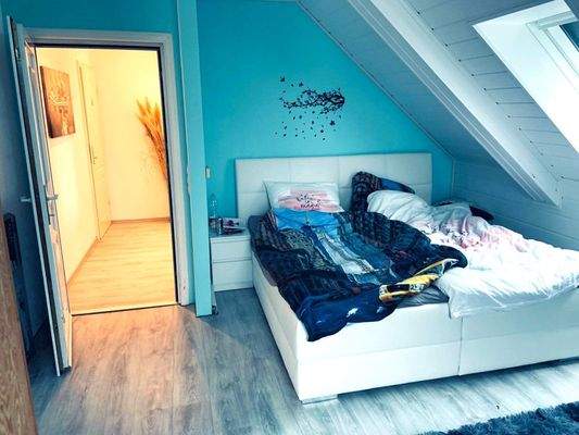 09.04. HH_Whg2_Schlafzimmer_DG.jpg