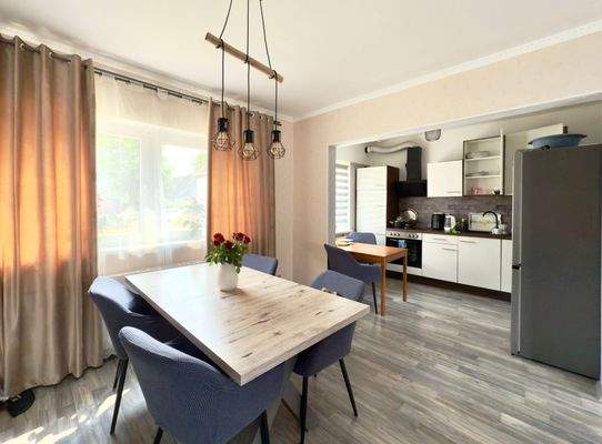 Esszimmer mit Küche I vermietete Wohnung