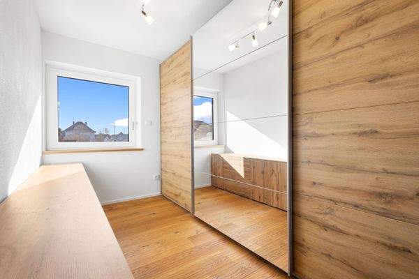 Begehbarer Kleiderschrank