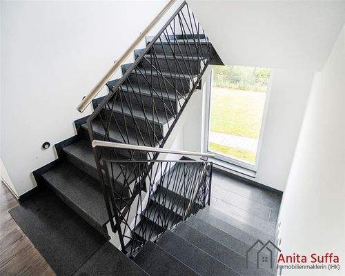 Treppenhaus EG ins UG