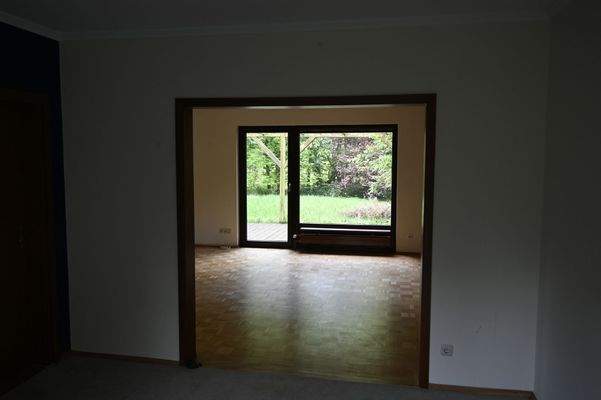 Blick vom Esszimmer ins WoZi.JPG