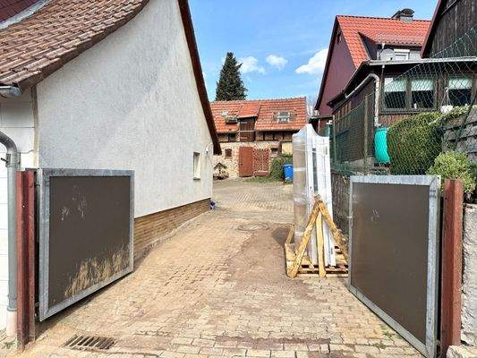 Außenansicht Hofeinfahrt